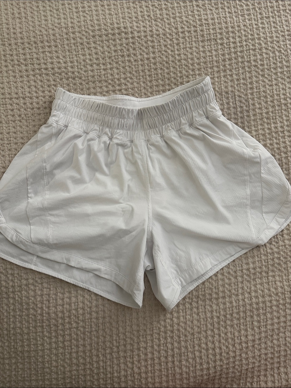 lululemon athletica track that White Women's Running Shorts HR 4” inseam - Picture 8 of 10